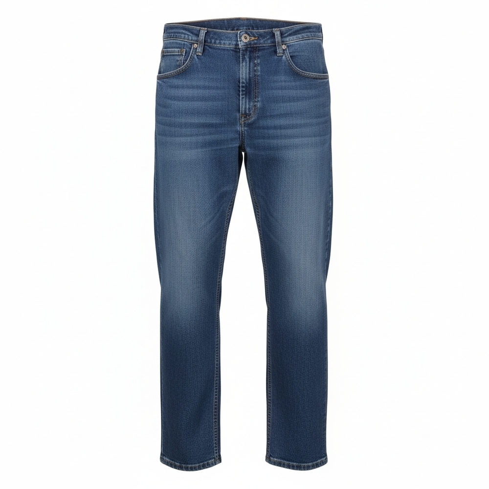 Wrangler Men's Straight Jeans in Faded Indigo Blue
